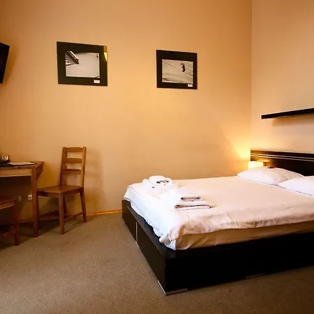 Hotel Atelier 3*